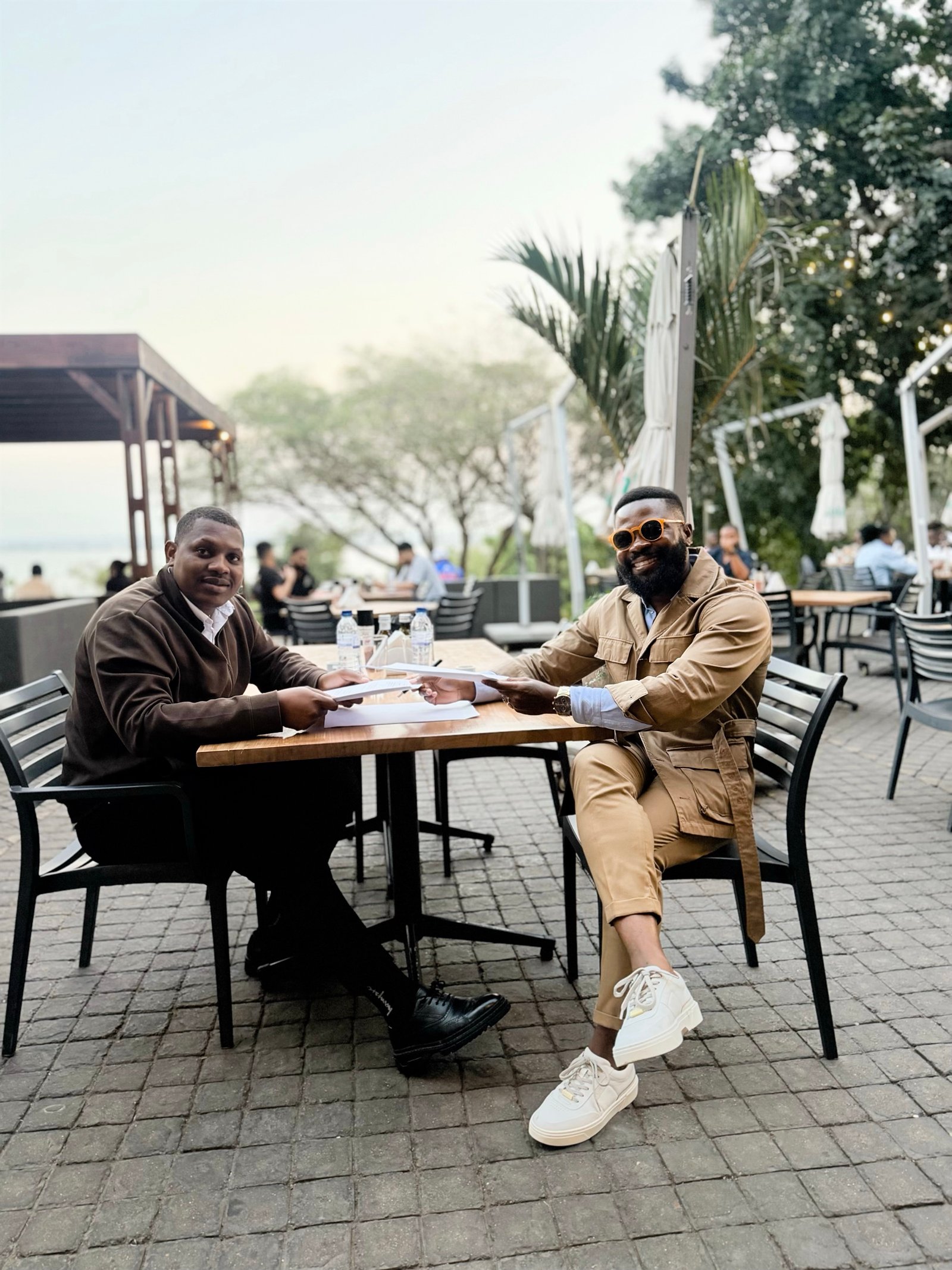 King Levi e David Moma assinam acordo para a realização dos Líderes Africanos em Moçambique
