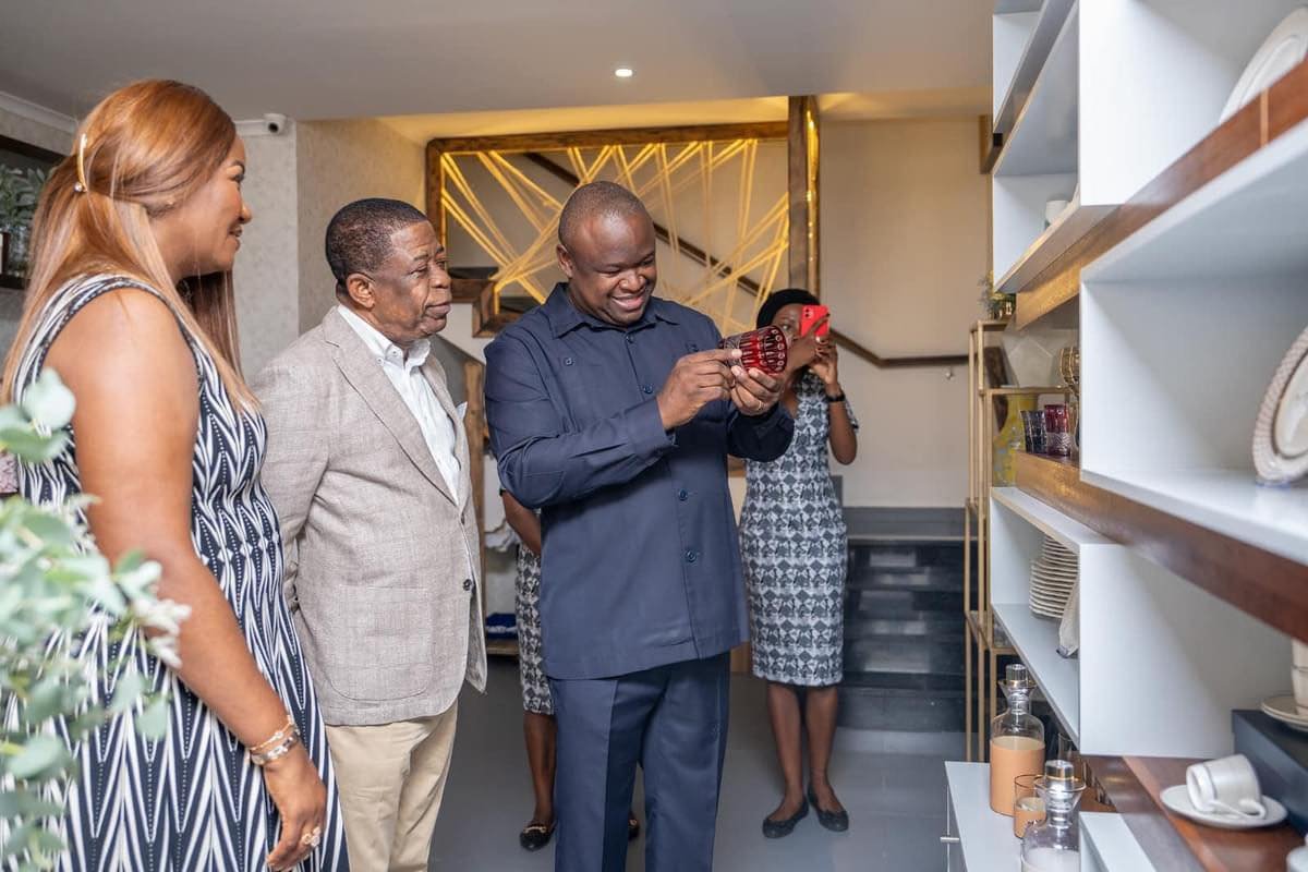 Imagem de Tumultos em Luanda mexem com a sucessão de João Lourenço