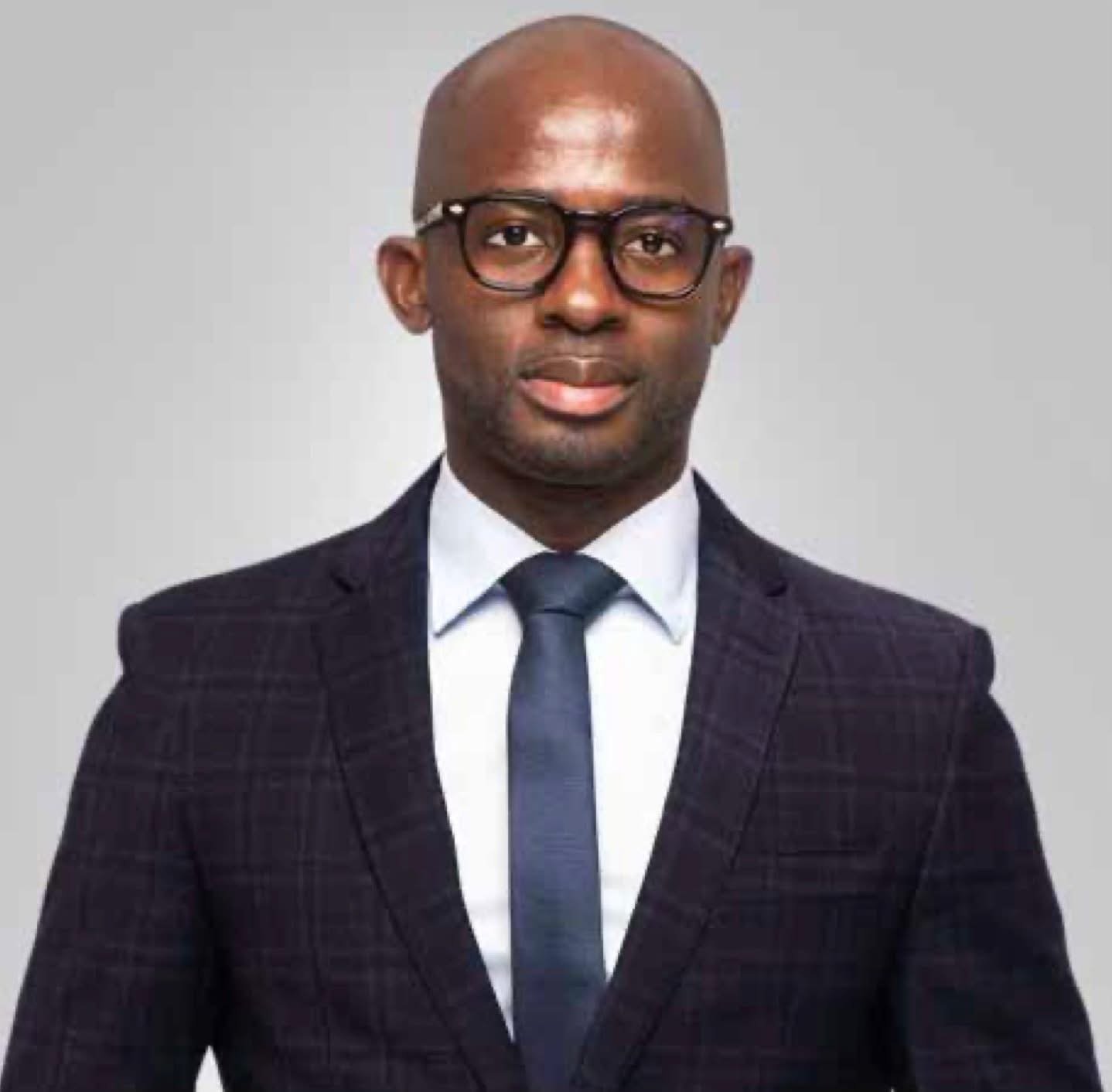 César Eusébio de Sousa move processo por calúnia e difamação contra o jornal Expansão