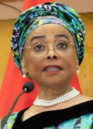 Imagem de Os bastidores da queda de Carolina Cerqueira