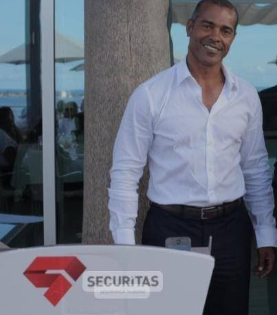 Imagem de PRIMEIRO QUE AGRADAR ESTRANGEIROS A PRIORIDADE DEVERIA RECAIR SOBRE OS ANGOLANOS- RAMIRO ALEIXO