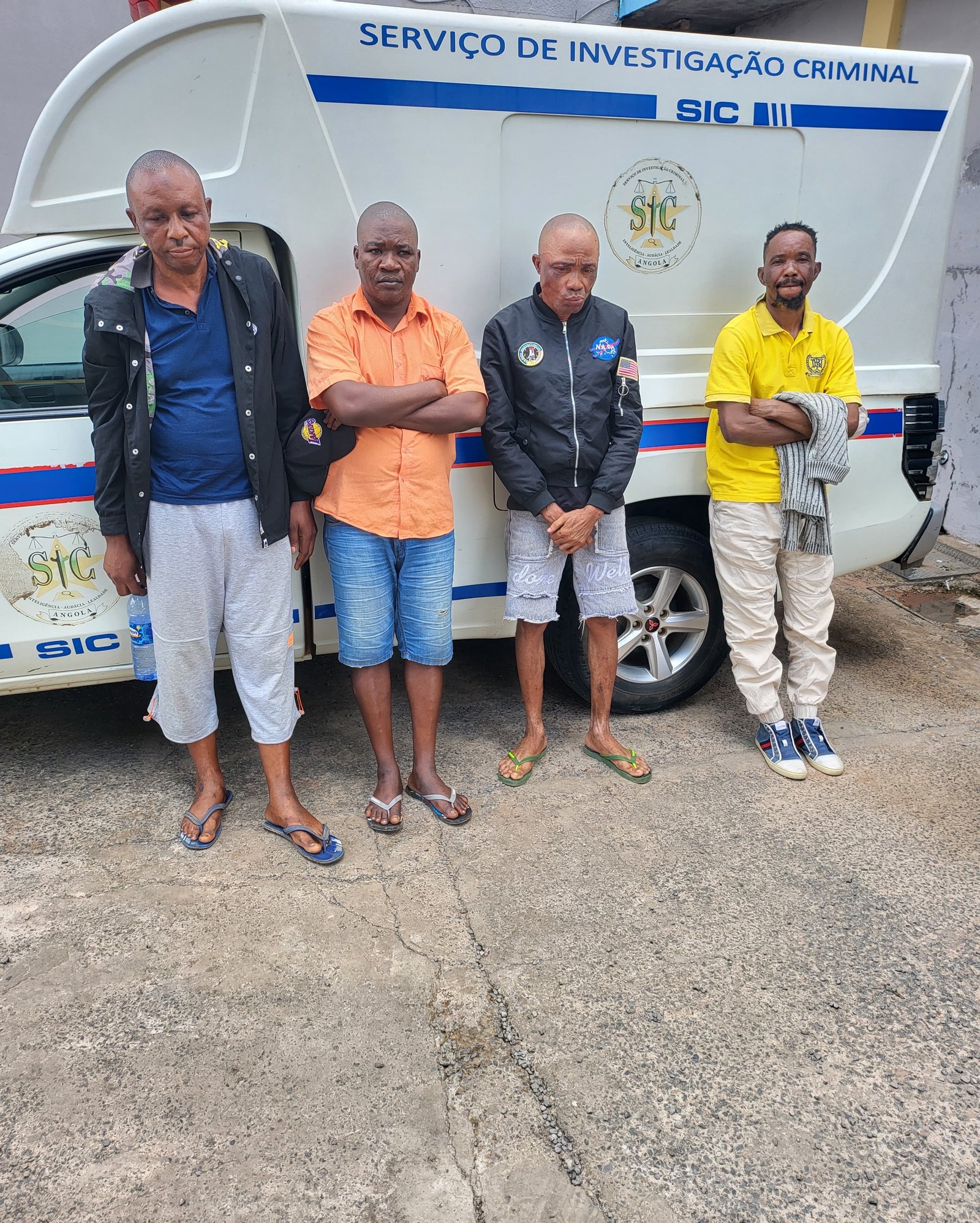 SIC/MALANJE APREENDE MAIS DE SESSENTA SUPOSTAS PEDRAS DE DIAMANTES EM POSSE DETÉM QUATROS CIDADÃOS