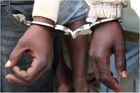 Imagem de Lunda-Norte: detidos três cidadãos da RDC, acusados de matar duas angolanas e de lhes subtrair os órgãos genitais, alegadamente para feitiçaria