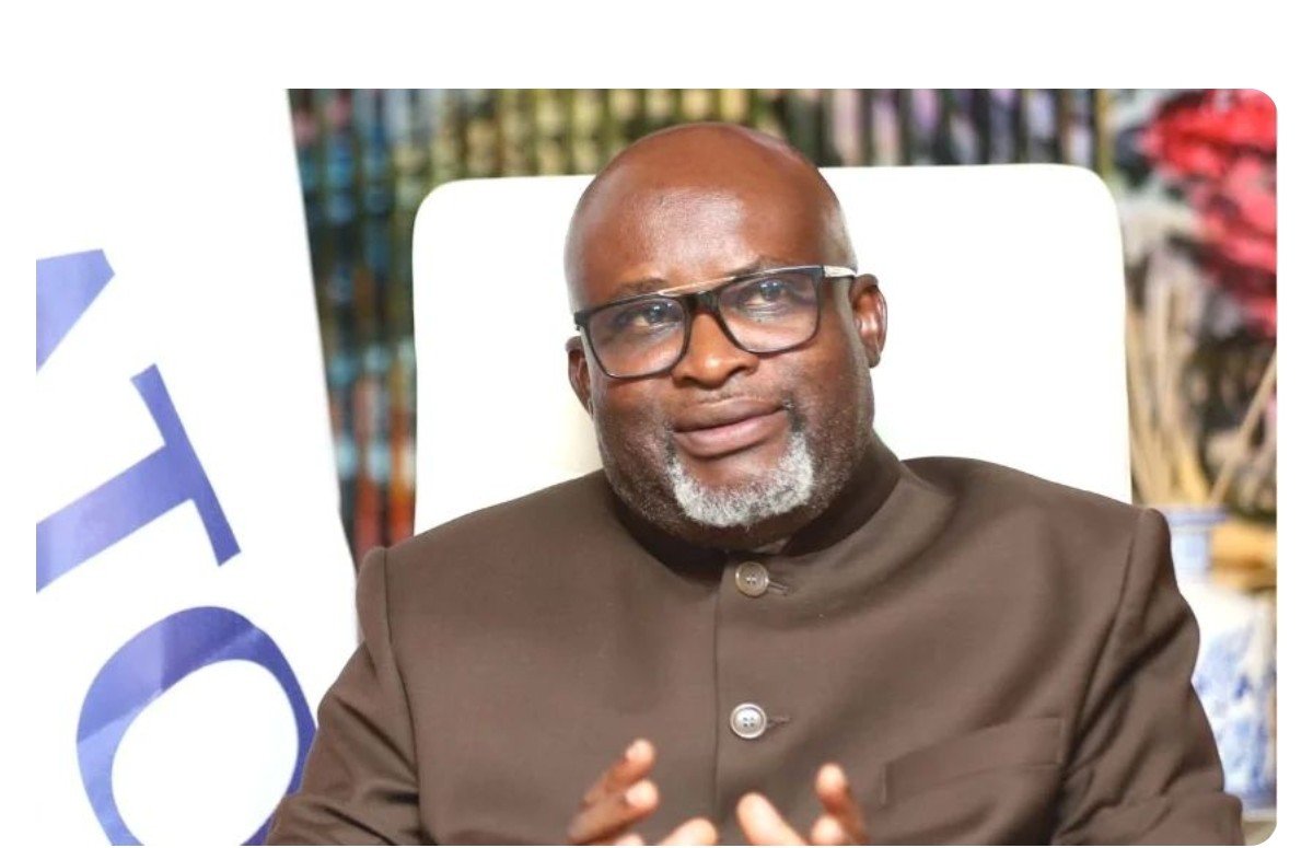 MÁ GESTÃO E DESVIO DE FUNDOS NA CATOCA SOB LIDERANÇA BENEDITO MANUEL DENUNCIAM FUNCIONÁRIOS