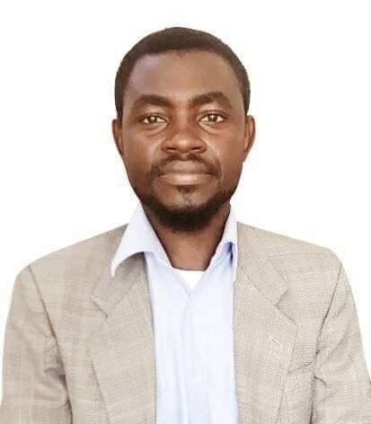 Imagem de PROFUNDO DESCONHECIMENTO DA CONSTITUIÇÃO E DAS LEIS ANGOLANAS LEVA GENERAL FURTADO A DIZER DISPARATES- Hélder Mwana África