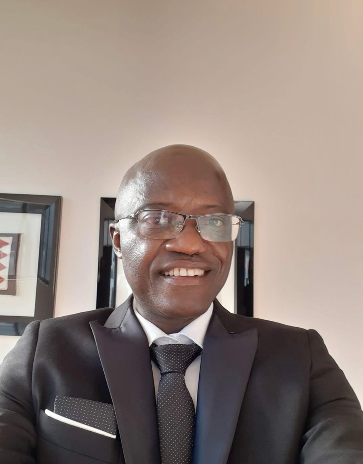 Imagem de Barulho, confusão e distração- António Mussumari