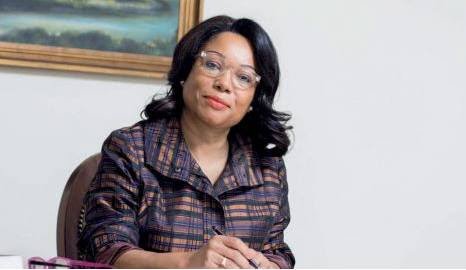 Imagem de Mau exemplo de democracia do presidente do MPLA - Maria Luísa Abrantes