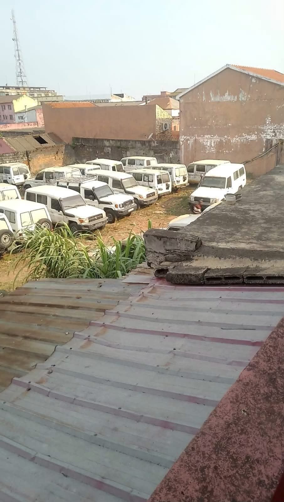 Uíge: Mais de 30 viaturas do Censo 2014 permanecem abandonadas. População exige explicações urgentes