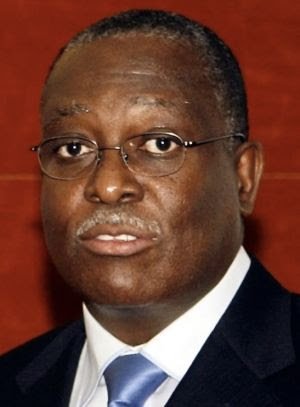 Imagem de Manuel Vicente volta a ser apontado como hipótese para a sucessão