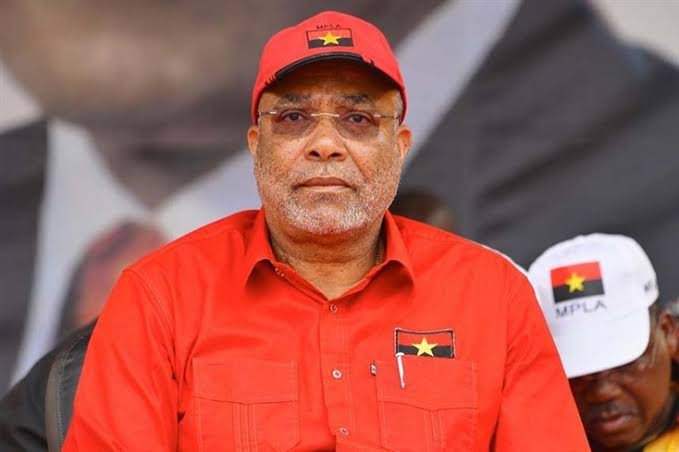Direito de resposta: Eusébio de Brito Teixeira esclarece que não é ativista da campanha de Higino Carneiro, rumo a presidência do MPLA