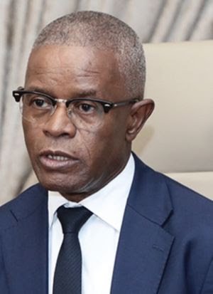 Imagem de Estado recupera mais de 5 mil milhões de kwanzas no tráfico de combustível