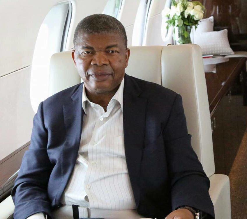 Imagem de Lourenço em Cabinda para inaugurar refinaria