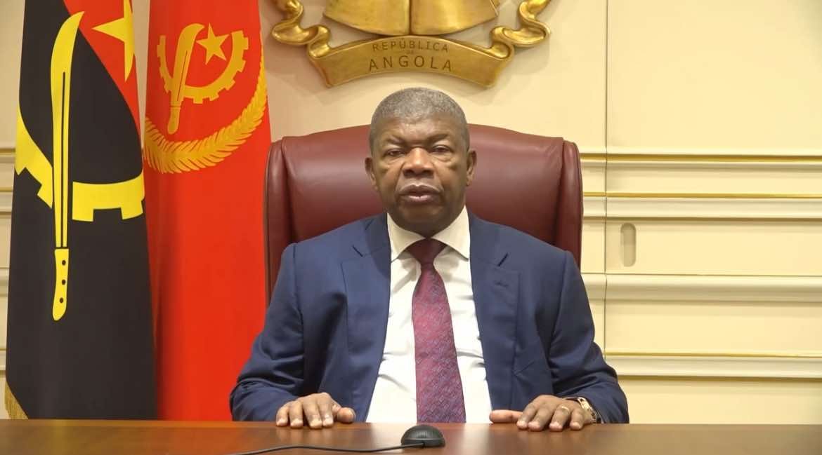 Imagem de João Lourenço pede à Suíça que cumpra decisão judicial e devolva dinheiro de Angola