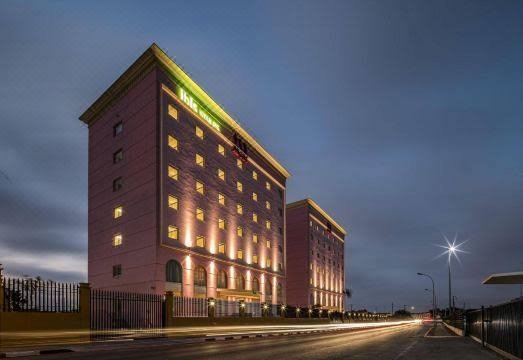 Imagem de Denúncia pública: Situação crítica dos trabalhadores do Hotel IU Talatona após transição de Gestão