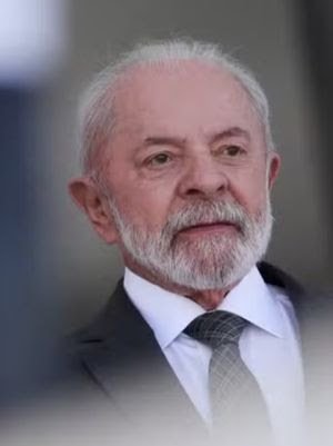 Banco brasileiro sob investigação tentou aproximar-se de Angola através de missão presidencial